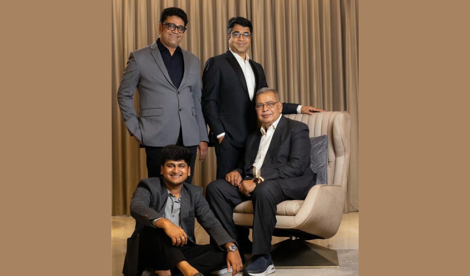 Parnika Store Highlight